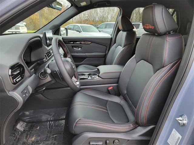 new 2025 Honda Pilot car, priced at $48,606