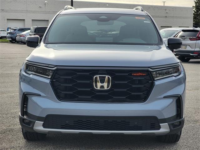 new 2025 Honda Pilot car, priced at $48,606