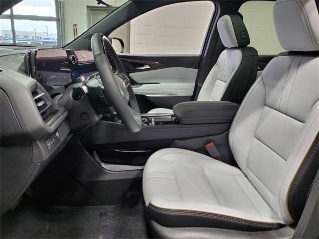 new 2025 Chevrolet Traverse car, priced at $54,277