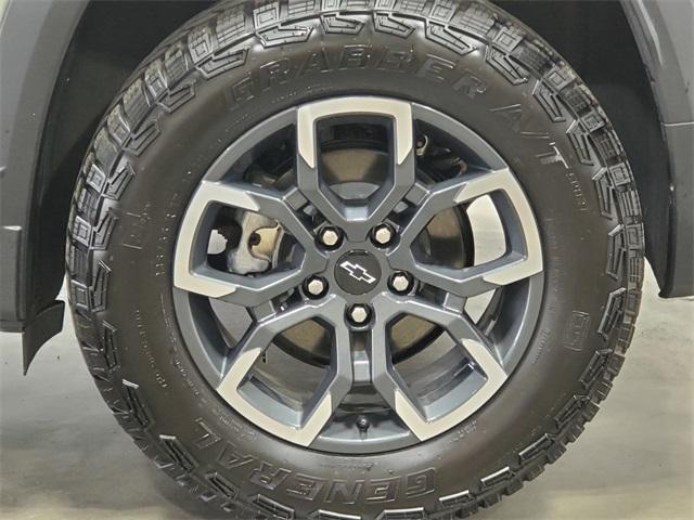 used 2025 Chevrolet Equinox car, priced at $33,977
