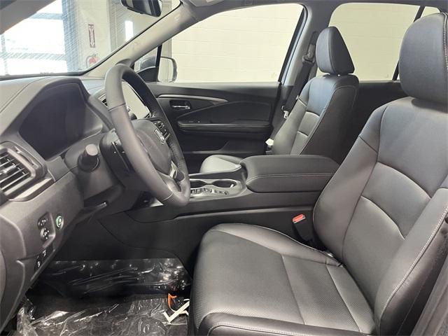 new 2025 Honda Ridgeline car, priced at $43,180