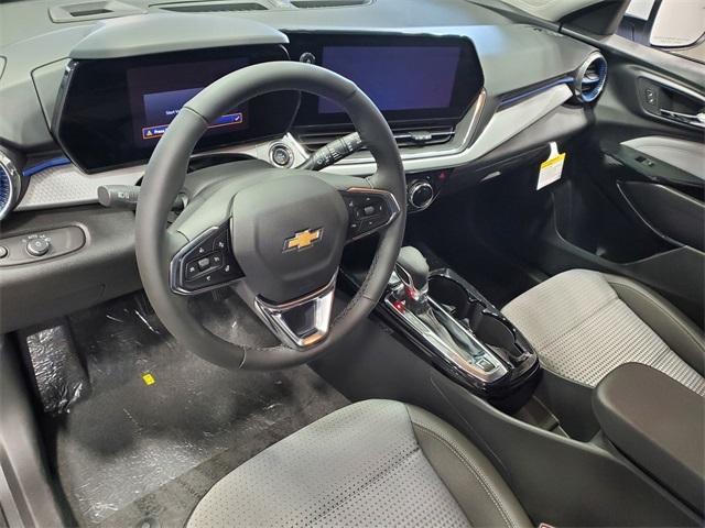 new 2025 Chevrolet Trax car