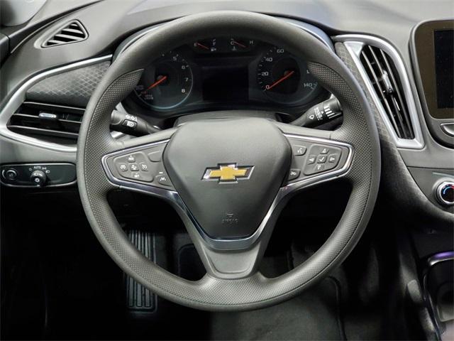 new 2024 Chevrolet Malibu car, priced at $25,257