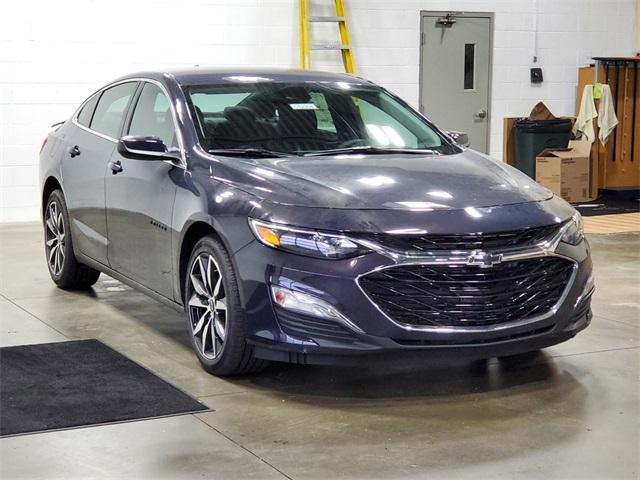 new 2025 Chevrolet Malibu car, priced at $28,320