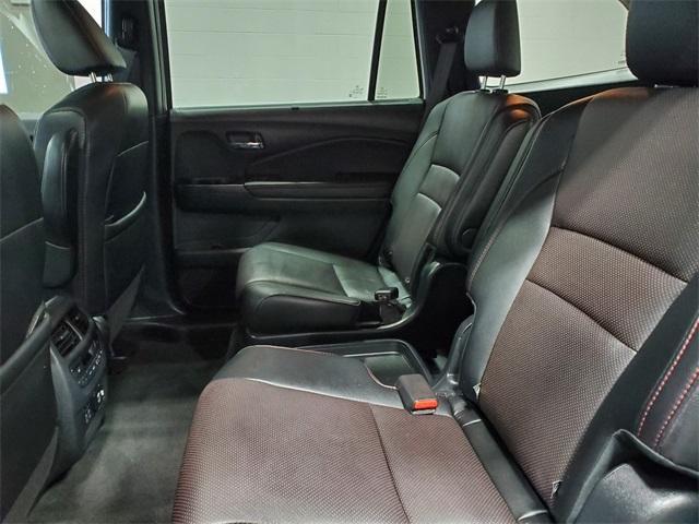 used 2022 Honda Pilot car, priced at $35,977