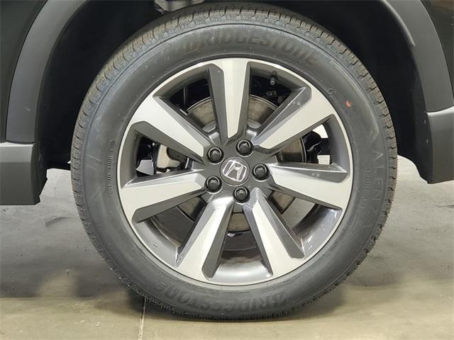 new 2025 Honda Pilot car, priced at $48,774