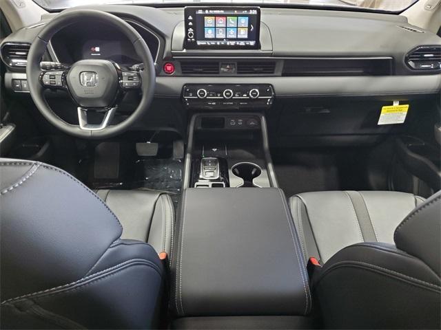 new 2025 Honda Pilot car, priced at $48,774