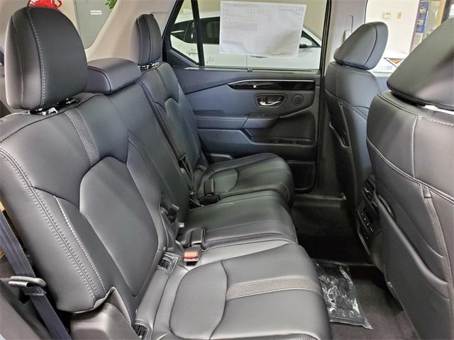 new 2025 Honda Pilot car, priced at $48,774