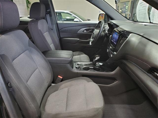 used 2023 Chevrolet Traverse car, priced at $29,977