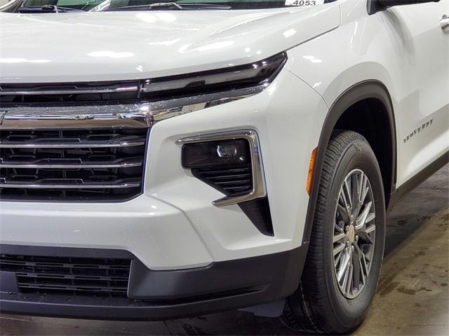 new 2025 Chevrolet Traverse car, priced at $40,647