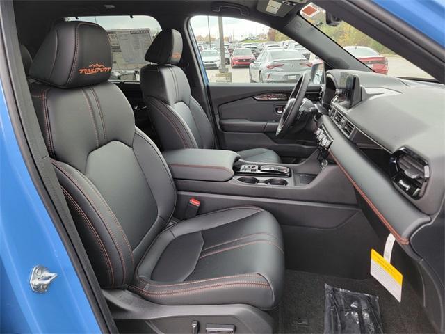 new 2025 Honda Pilot car, priced at $49,850