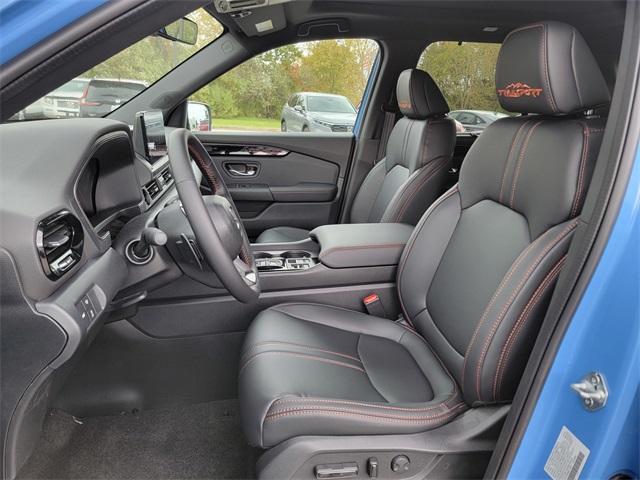 new 2025 Honda Pilot car, priced at $49,850