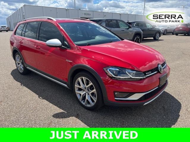 used 2019 Volkswagen Golf Alltrack car, priced at $23,977