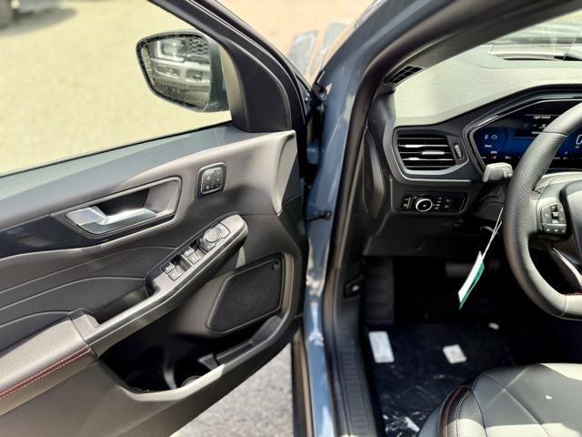 new 2025 Ford Escape car, priced at $39,700