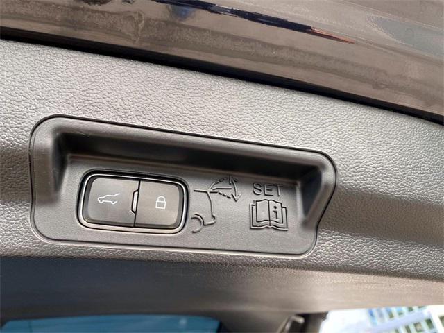 used 2022 Ford Explorer car, priced at $28,000