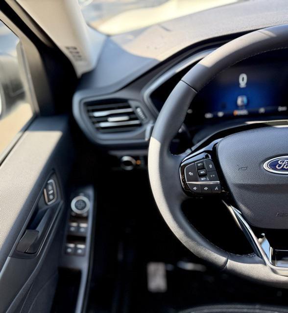 new 2025 Ford Escape car, priced at $31,245