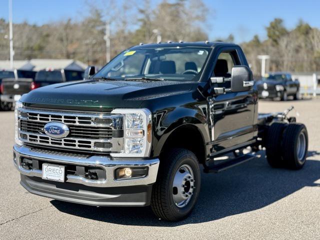 new 2025 Ford F-350 car, priced at $56,988