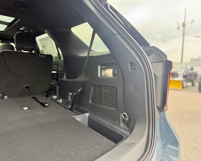 new 2025 Ford Explorer car, priced at $52,270
