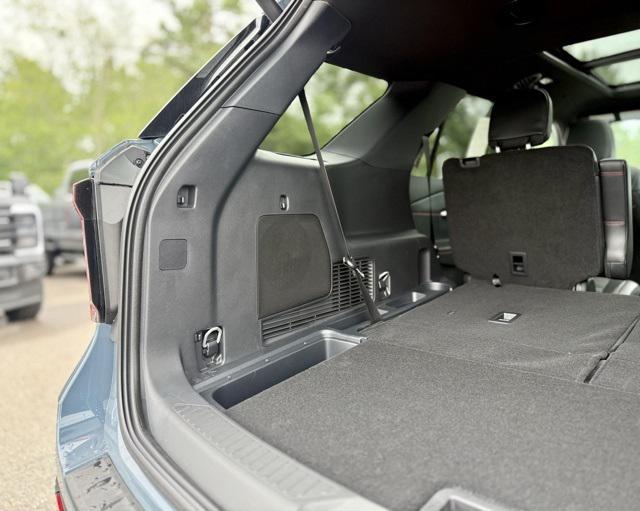 new 2025 Ford Explorer car, priced at $52,270
