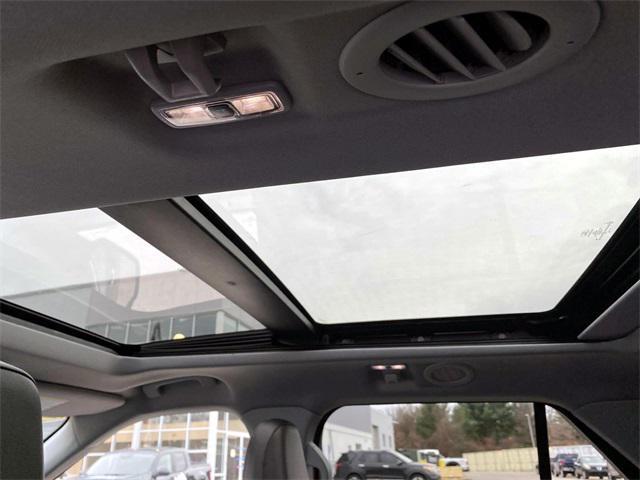 used 2023 Ford Explorer car, priced at $31,000