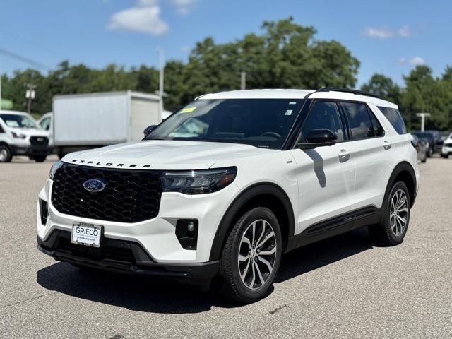 new 2025 Ford Explorer car, priced at $47,685