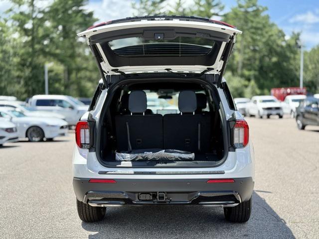 new 2025 Ford Explorer car, priced at $47,685