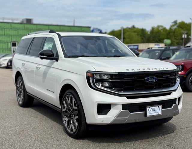 new 2025 Ford Expedition car, priced at $89,950