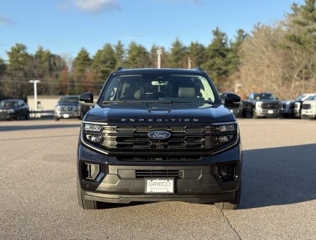 new 2025 Ford Expedition car, priced at $72,345