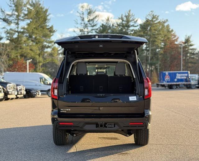 new 2025 Ford Expedition car, priced at $72,345