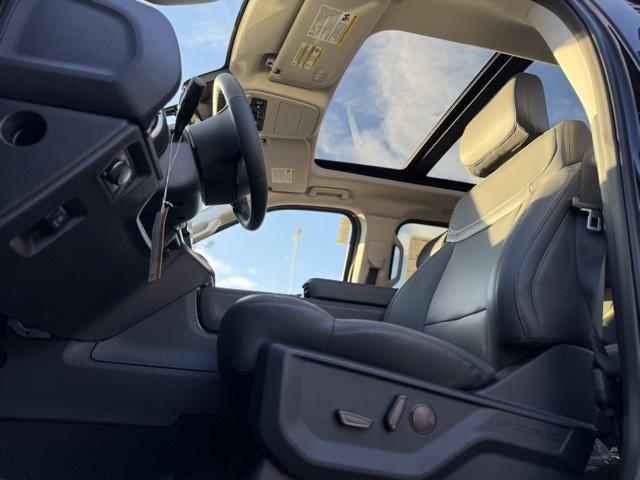 new 2025 Ford Expedition car, priced at $72,345