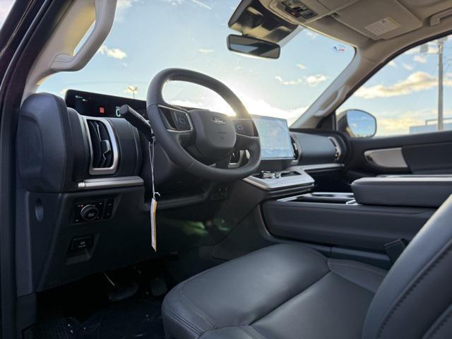new 2025 Ford Expedition car, priced at $72,345