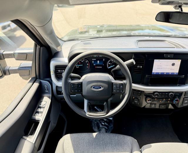 new 2025 Ford F-350 car, priced at $59,850