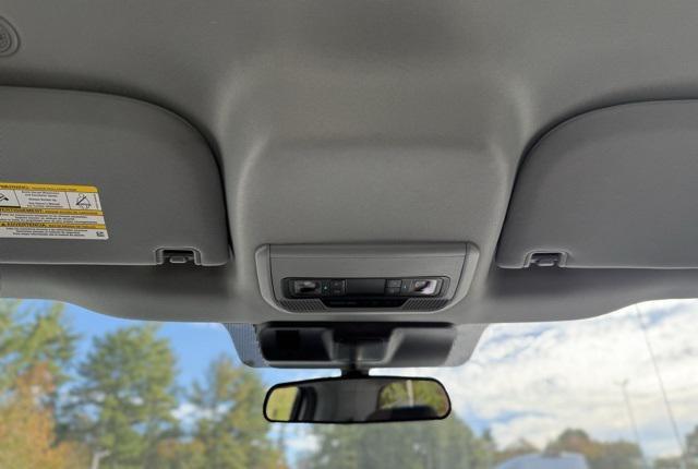 new 2025 Ford F-150 car, priced at $42,250