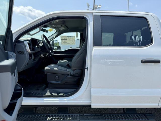 new 2025 Ford F-250 car, priced at $52,000