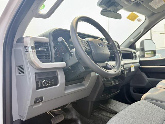new 2025 Ford F-250 car, priced at $55,570