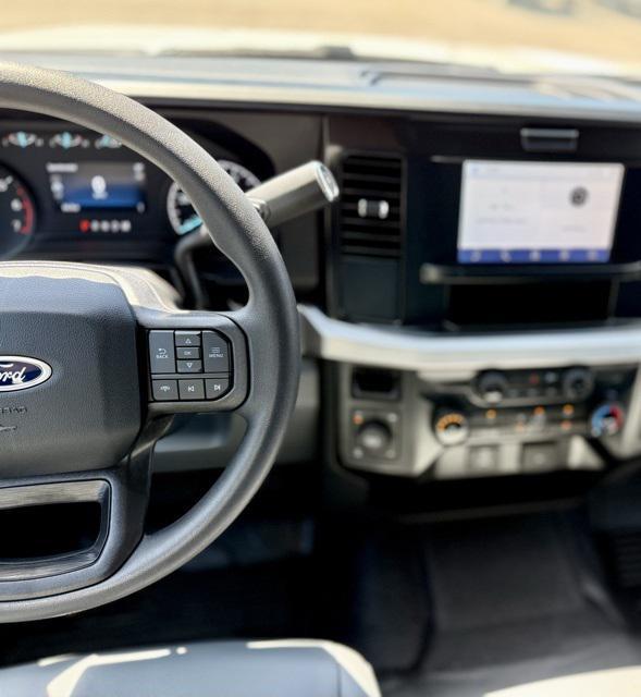 new 2025 Ford F-350 car, priced at $52,000