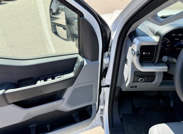 new 2025 Ford F-350 car, priced at $52,000