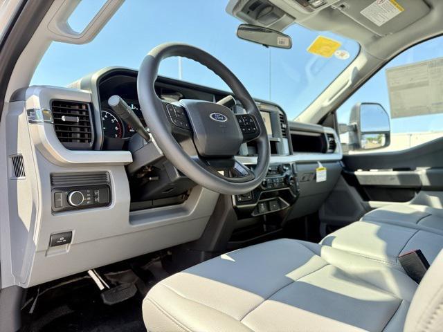 new 2025 Ford F-350 car, priced at $52,000