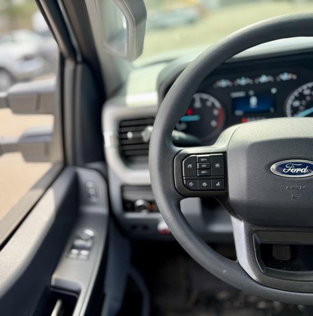new 2024 Ford F-350 car, priced at $70,530