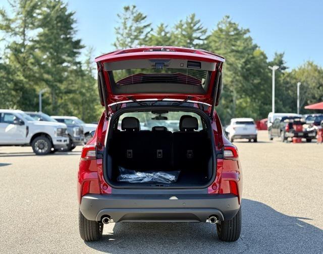 new 2025 Ford Escape car, priced at $30,500