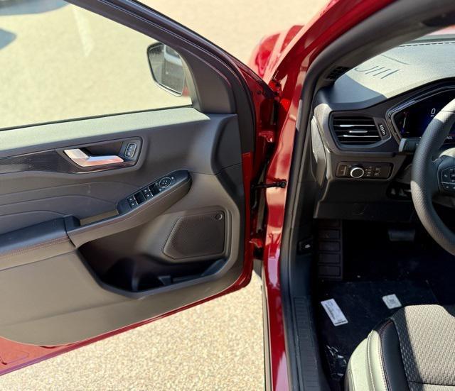 new 2025 Ford Escape car, priced at $30,500