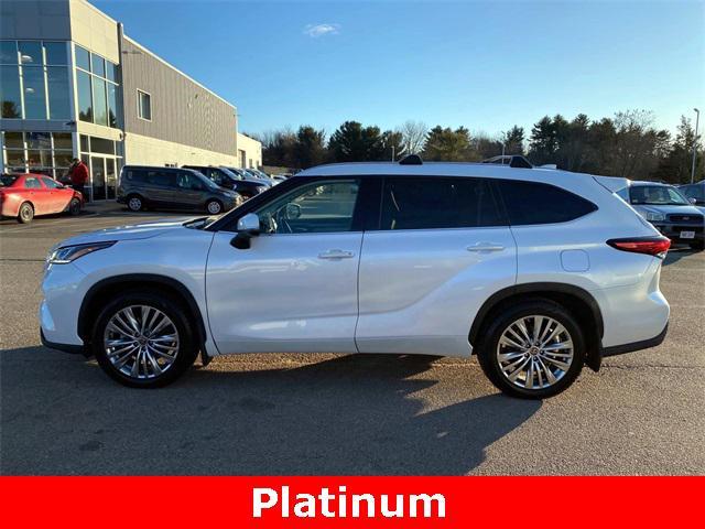 used 2023 Toyota Highlander car, priced at $39,000