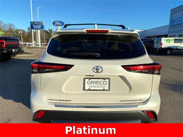 used 2023 Toyota Highlander car, priced at $39,000