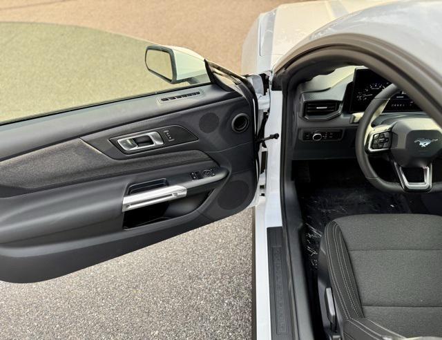 new 2025 Ford Mustang car, priced at $31,000