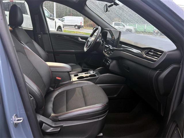 used 2025 Ford Escape car, priced at $29,500