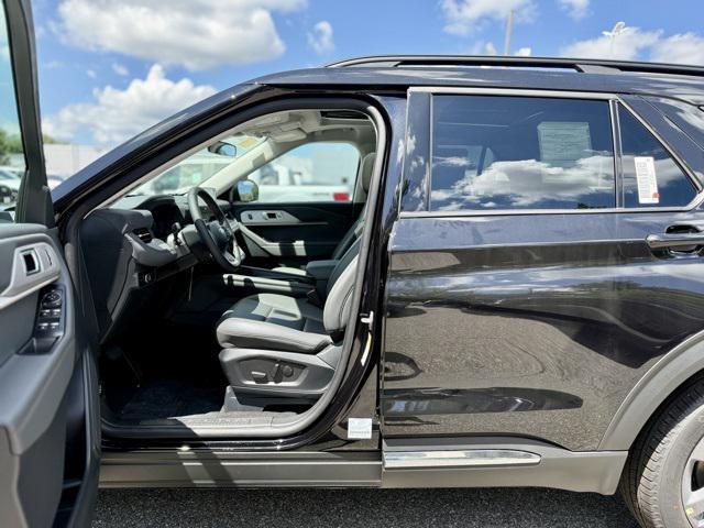 new 2025 Ford Explorer car, priced at $49,255