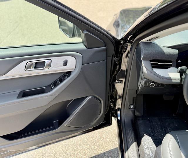 new 2025 Ford Explorer car, priced at $49,255