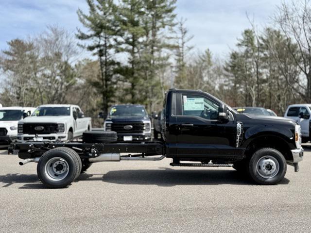 new 2025 Ford F-350 car, priced at $60,575