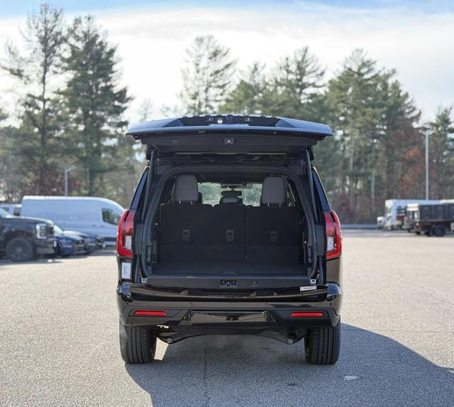 new 2025 Ford Expedition car, priced at $81,015