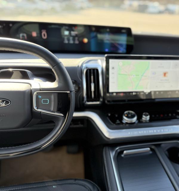 new 2025 Ford Expedition car, priced at $81,015